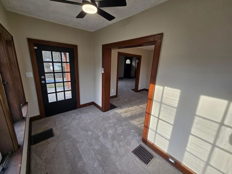2570 E 5th Avenue, Columbus, OH 43219 Photo 29