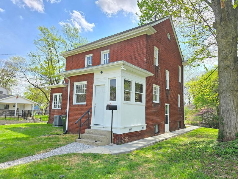 2570 E 5th Avenue, Columbus, OH 43219 Photo 42