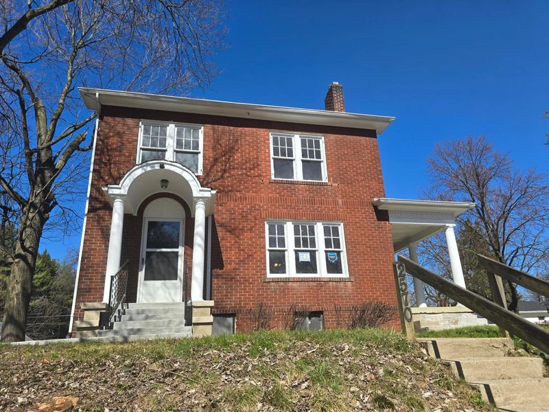 2570 E 5th Avenue, Columbus, OH 43219 Photo 44