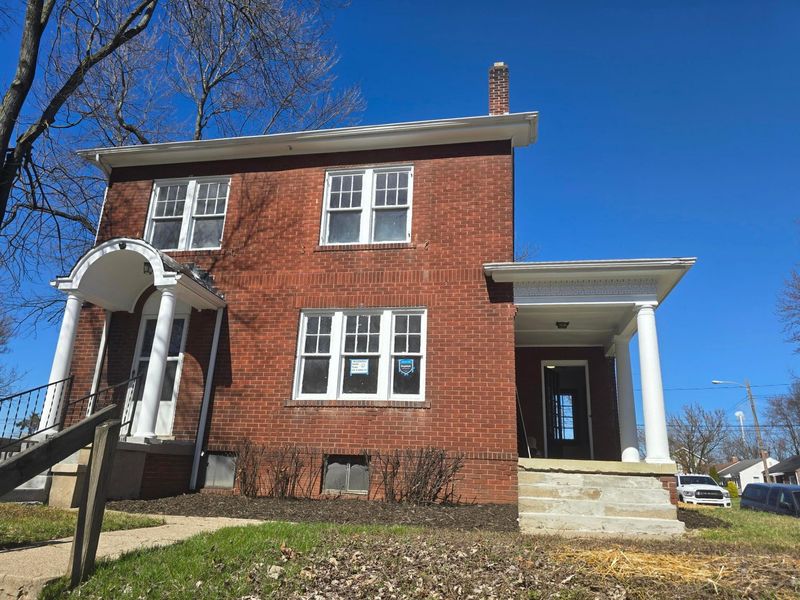 2570 E 5th Avenue, Columbus, OH 43219 Photo 45