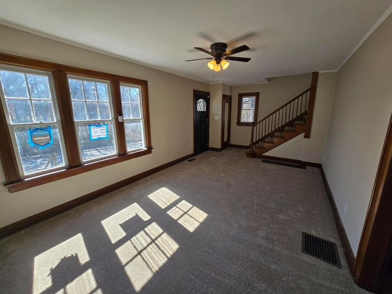 2570 E 5th Avenue, Columbus, OH 43219 Photo 6