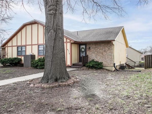 8516 Ditzler Avenue, Raytown, MO 64138