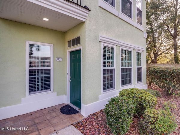 2252 Beach Drive, Gulfport, MS 39507