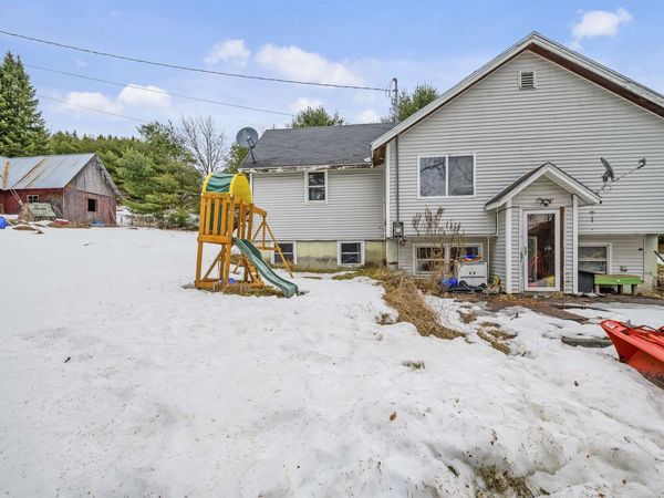 1324 Couture Flat, Lyndon, VT 05851