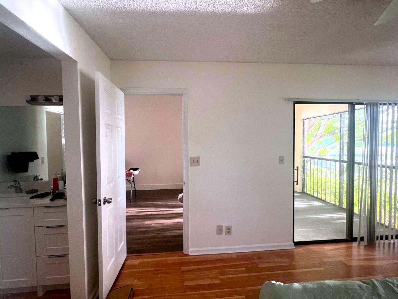 2900 Olivewood Terrace, Unit 206, Boca Raton, FL 33431 Photo