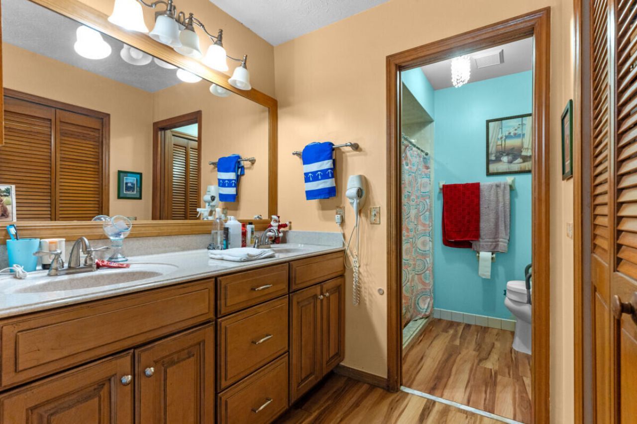 1119 SE Cambridge Drive, Port Saint Lucie, FL 34952 Photo