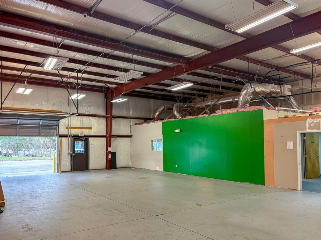 9481 Industrial Center Drive Photo 9