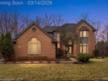 30485 Helmandale Drive, Franklin Vlg, MI 48025