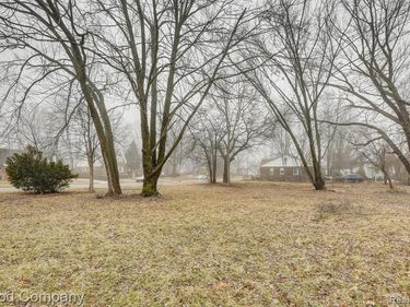 5577 Woodhall Street, Detroit, MI 48224
