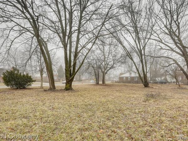 5577 Woodhall Street, Detroit, MI 48224