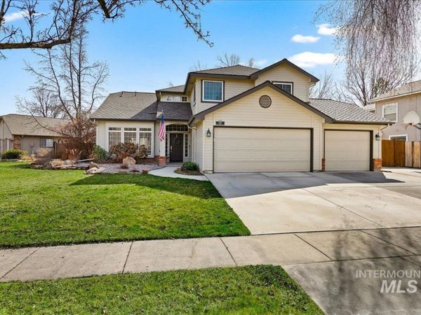 8007 W Scardale Ct, Boise, ID 83704