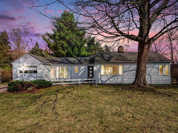 3784 Jennings Drive, Kalamazoo, MI 49048