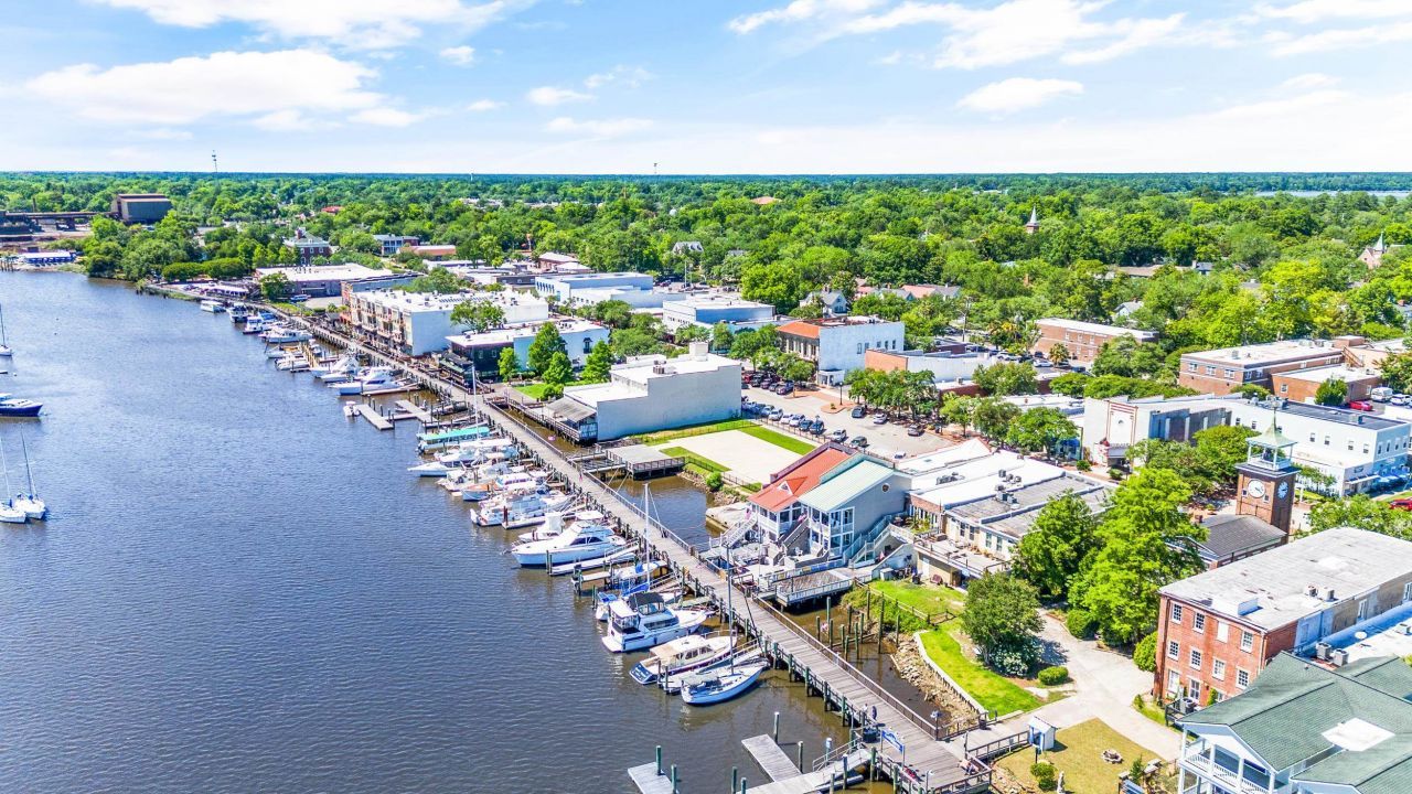 310 King St. Photo 5