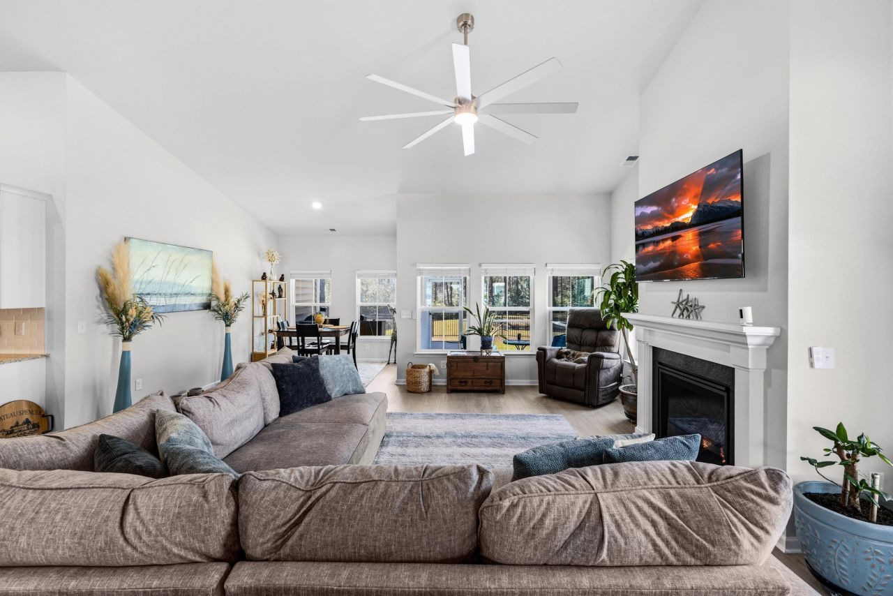 702 Isle Verde Dr Photo 6