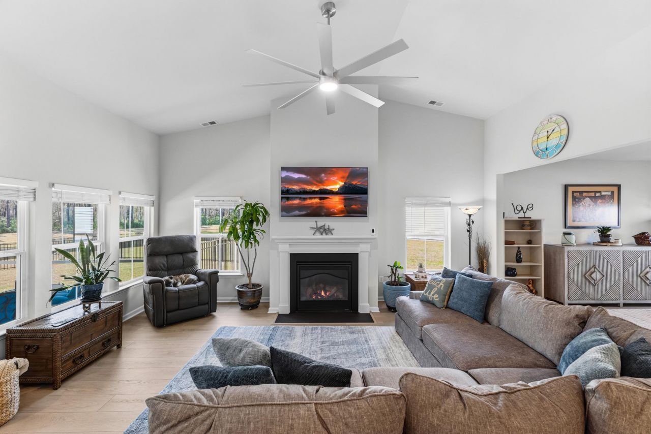 702 Isle Verde Dr Photo 8