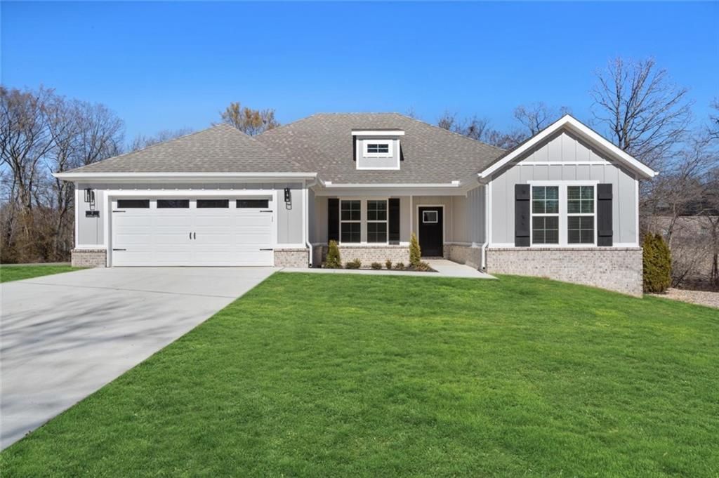 2 Ellwood Circle, Bella Vista, AR 72715 Main Photo