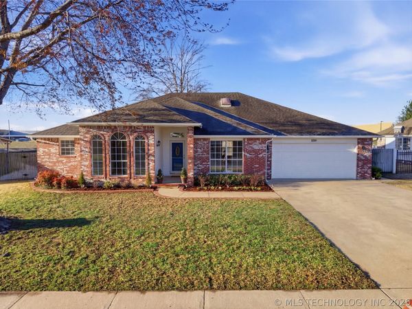 2504 N 12TH Street, Broken Arrow, OK 74012