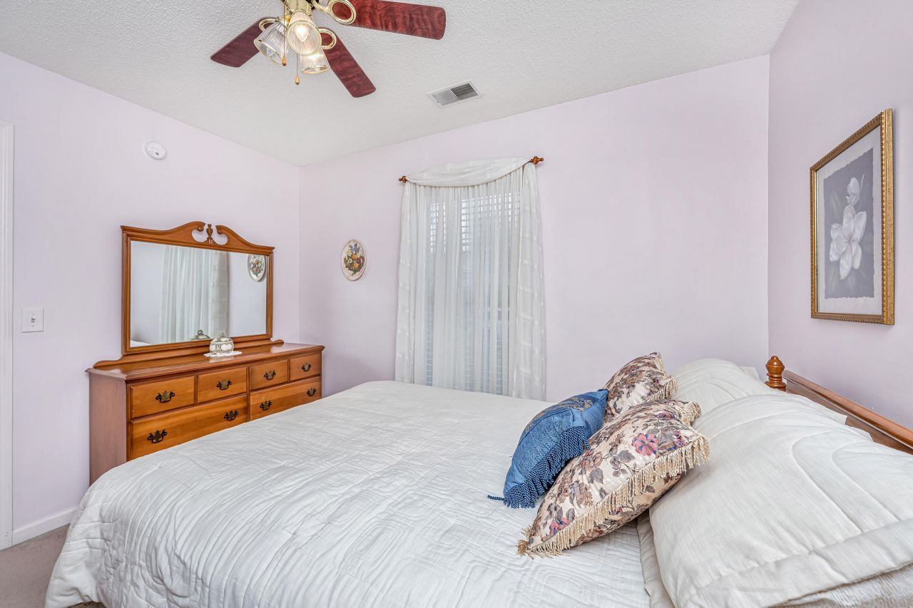 218 Dupont Way Photo 23