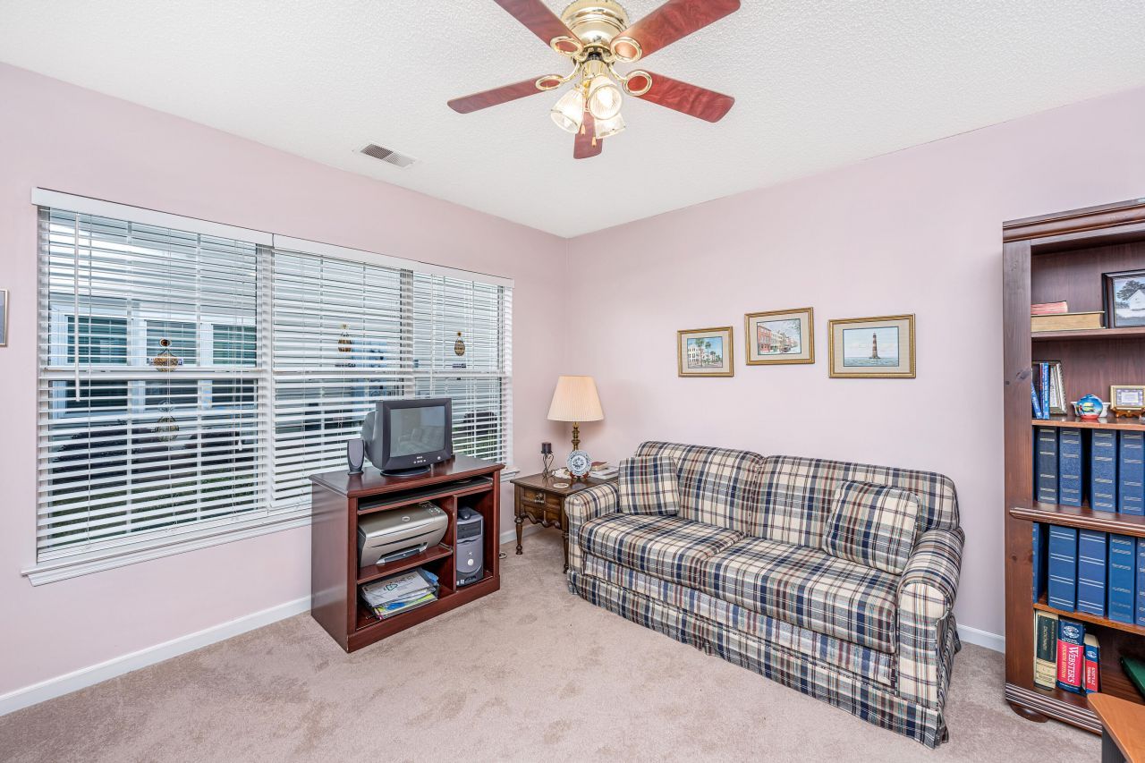 218 Dupont Way Photo 26