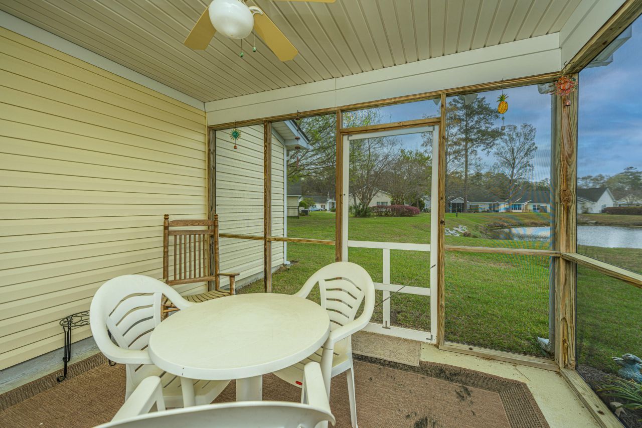 218 Dupont Way Photo 31