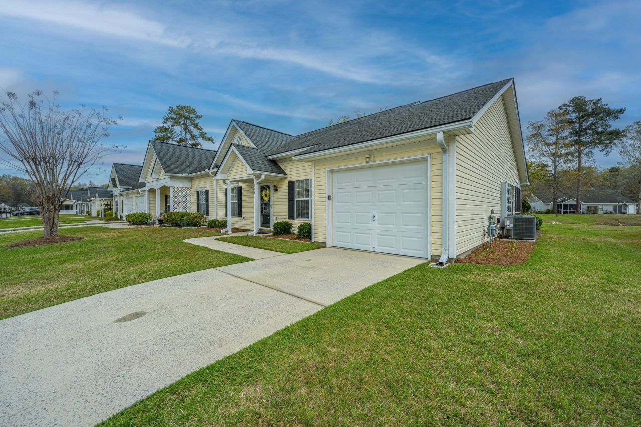 218 Dupont Way Photo 4