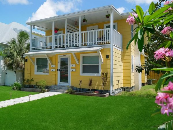 127 17TH AVENUE S, ST PETERSBURG, FL 33701