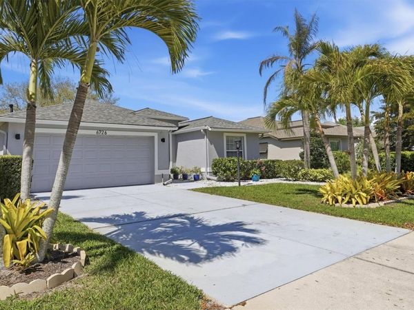6726 W COUNTRY CLUB LANE, SARASOTA, FL 34243