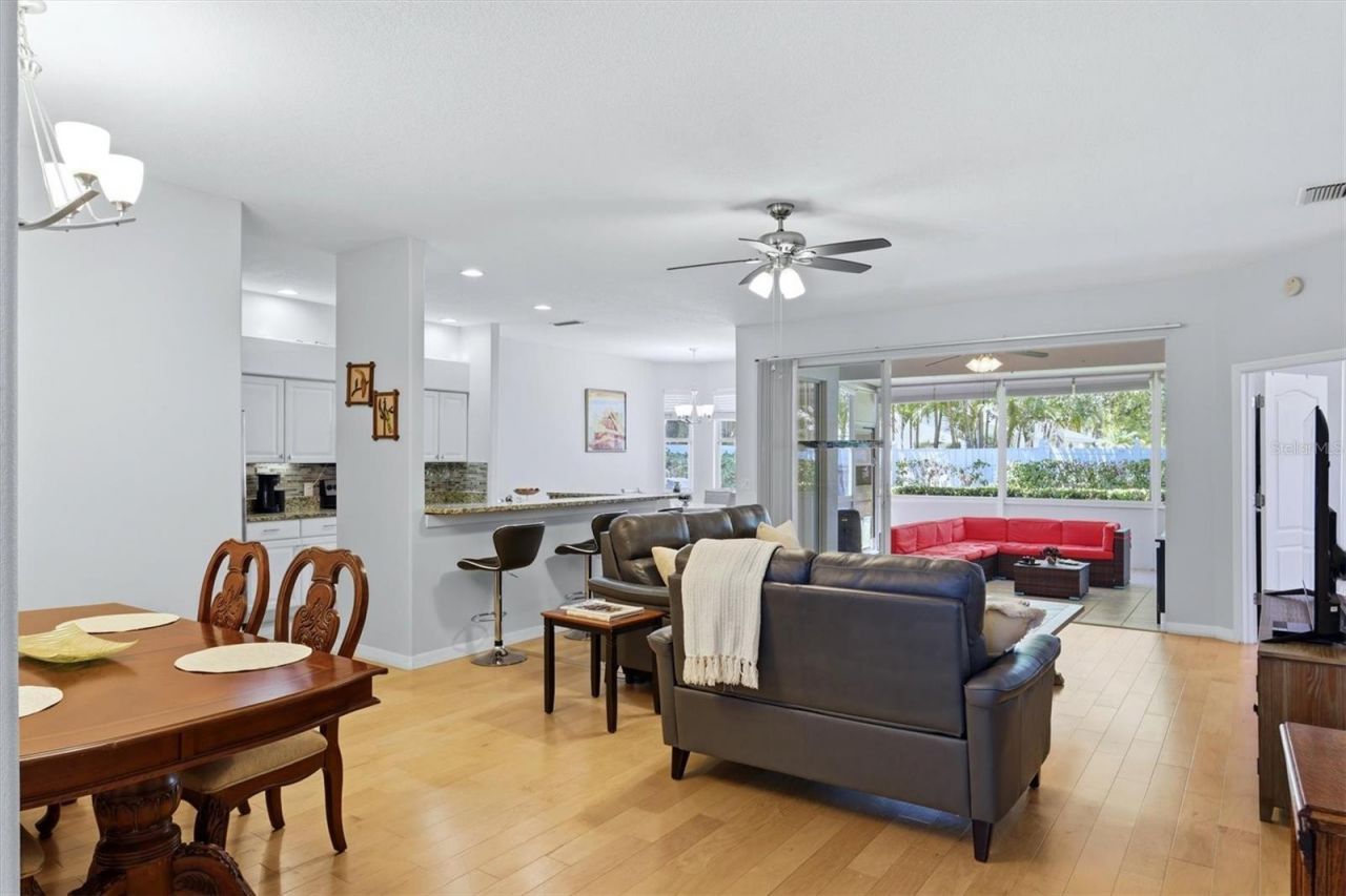 6726 W Country Club Lane, Sarasota, FL 34243 Photo