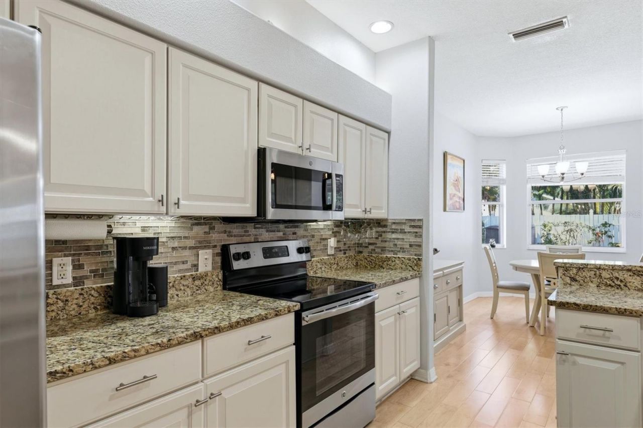 6726 W Country Club Lane, Sarasota, FL 34243 Photo