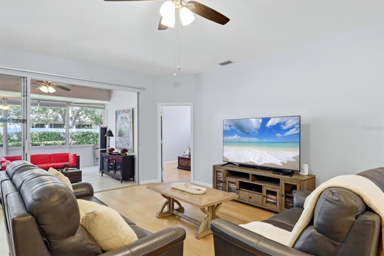 6726 W Country Club Lane, Sarasota, FL 34243 Photo