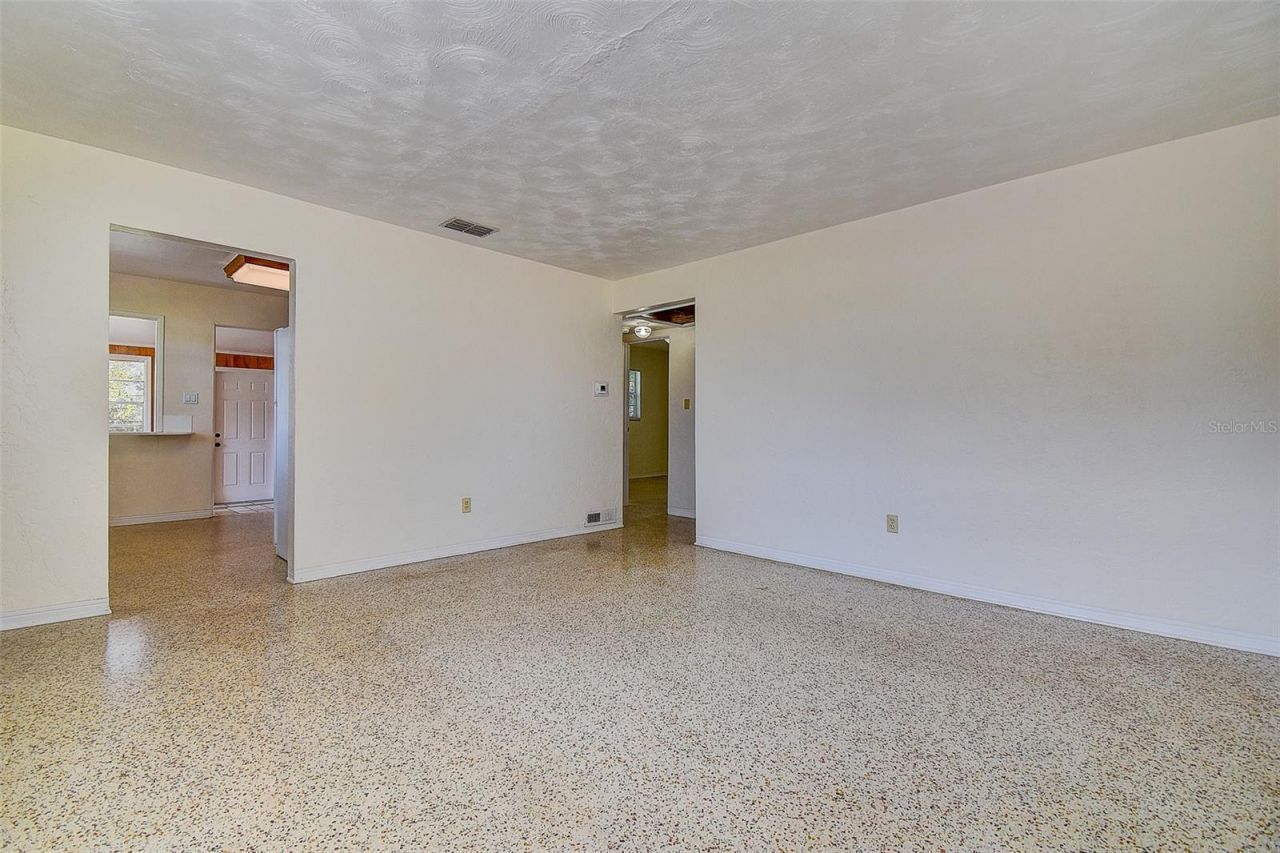 2518 40th Avenue N, Saint Petersburg, FL 33710 Photo