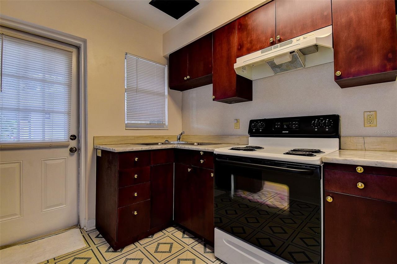 2534 40th Avenue N, Saint Petersburg, FL 33714 Photo