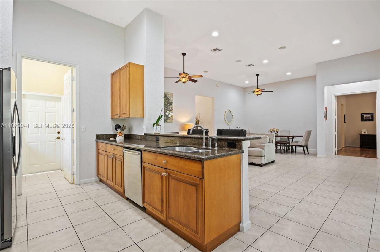 132 Via Castilla , Jupiter, FL 33458 Photo