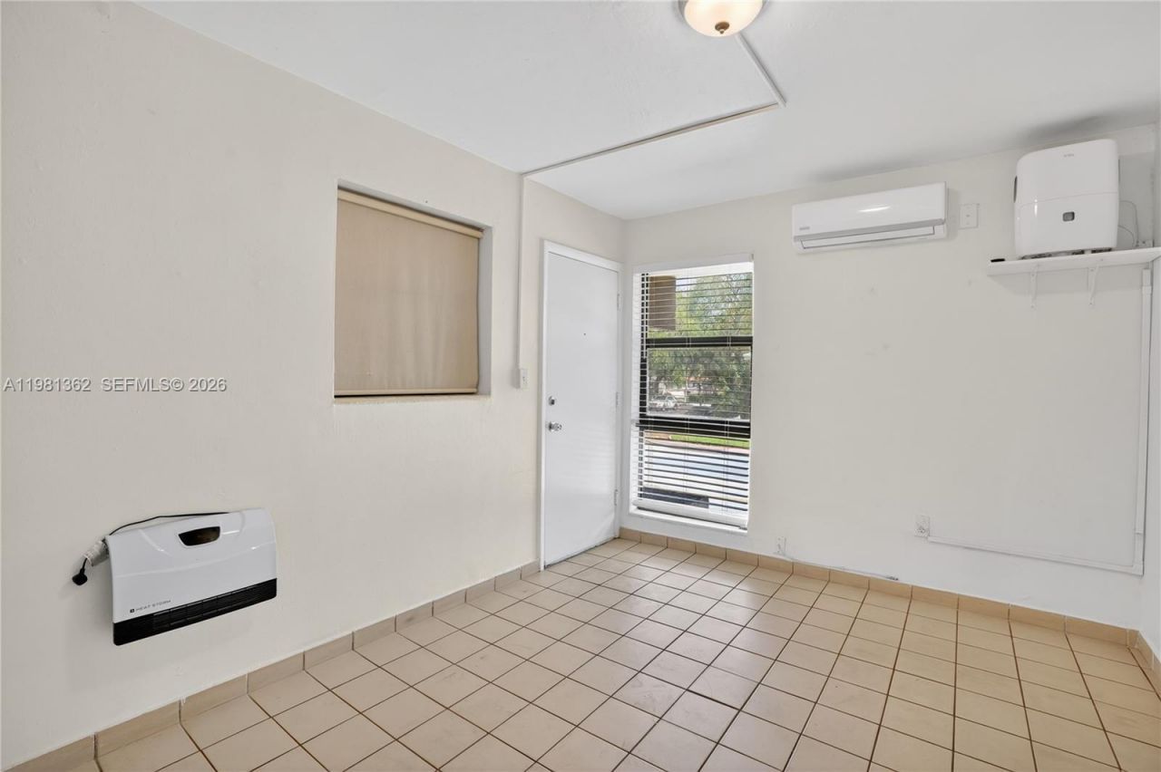 1600 S Le Jeune Rd , Unit 6, Coral Gables, FL 33134 Photo