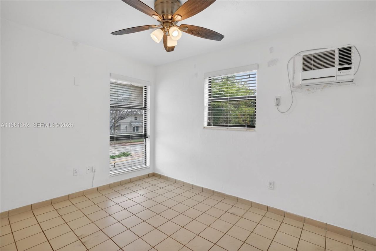 1600 S Le Jeune Rd, Unit 6, Coral Gables, FL 33134 Photo