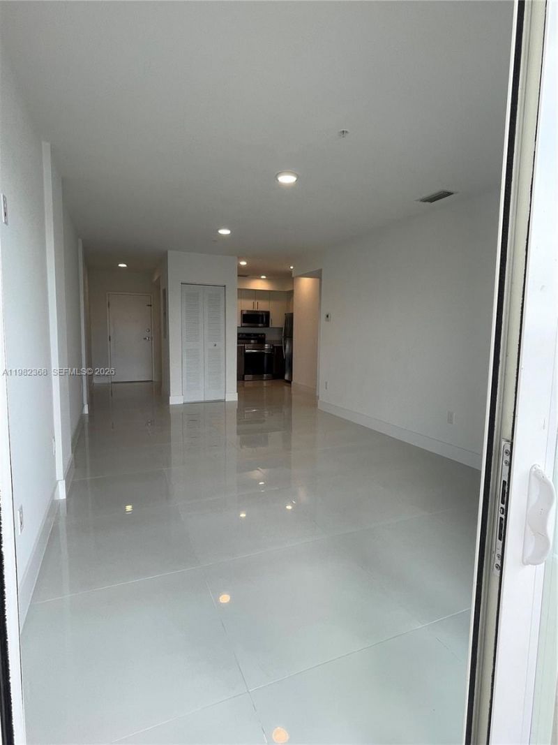 10950 NW 82nd St, Unit 215, Doral, FL 33178 Photo