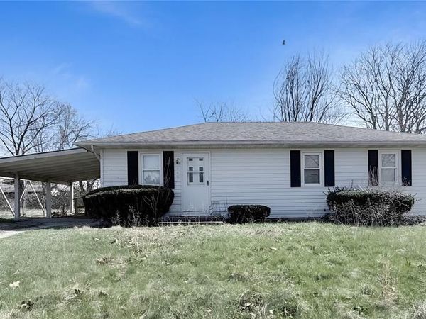 543 Frontier Lane , Bourbon, MO 65441