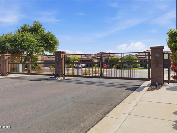 4410 E CAMPO BELLO Drive, Phoenix, AZ 85032