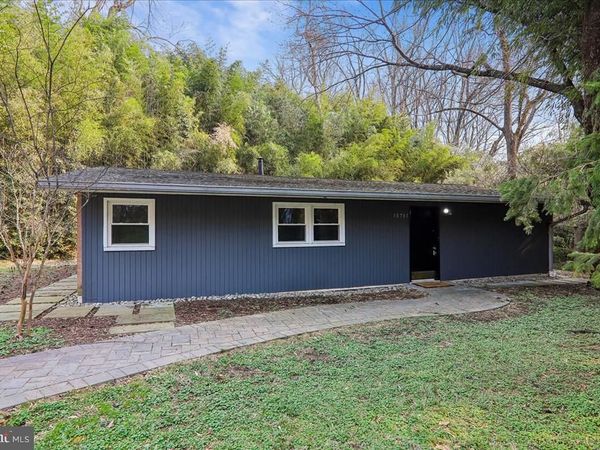 10701 SHELLEY COURT , GARRETT PARK, MD 20896