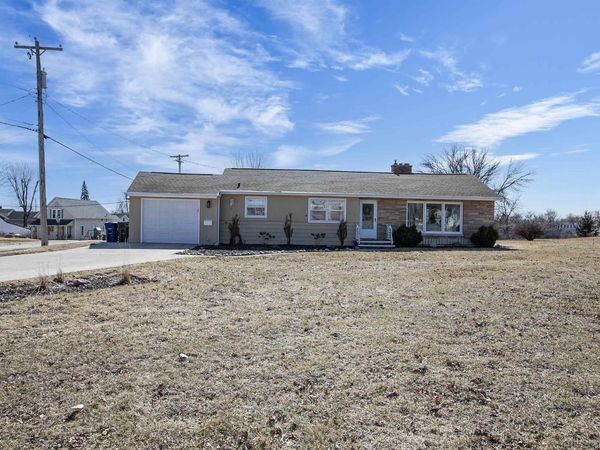 413 MADISON STREET, Little Chute, WI 54140