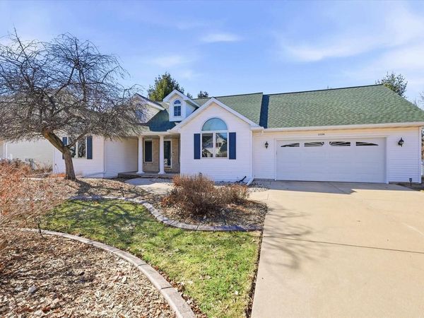 2336 HOPF LANE, De Pere, WI 54115