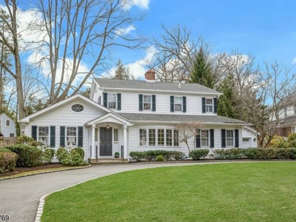 25 Dogwood Dr, Summit, NJ 07901