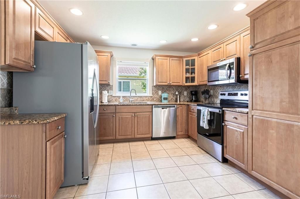 1623 SE 39th Ter , Cape Coral, FL 33904 Photo