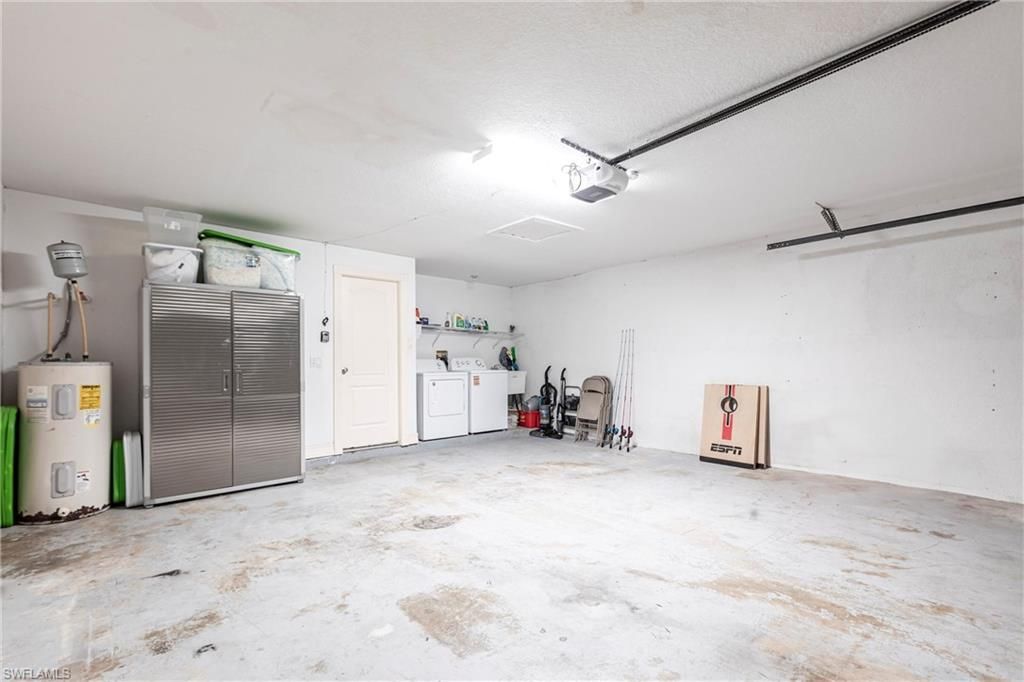 1623 SE 39th Ter, Cape Coral, FL 33904 Photo