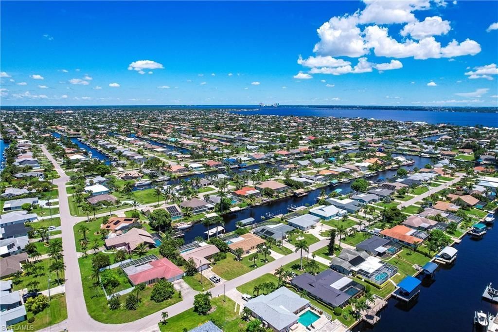 1623 SE 39th Ter , Cape Coral, FL 33904 Photo