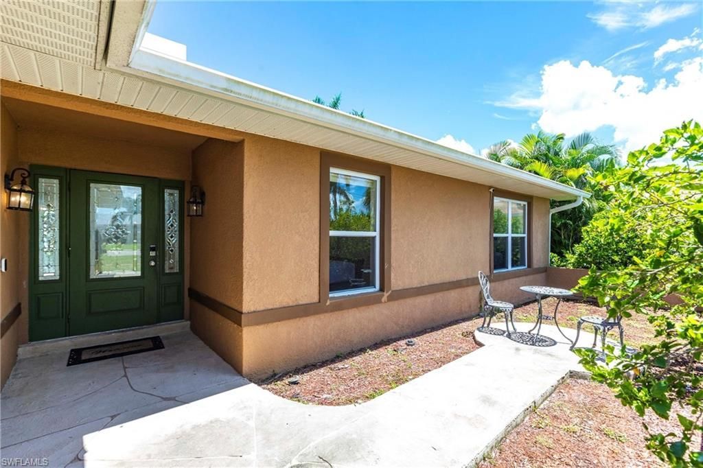 1623 SE 39th Ter, Cape Coral, FL 33904 Photo