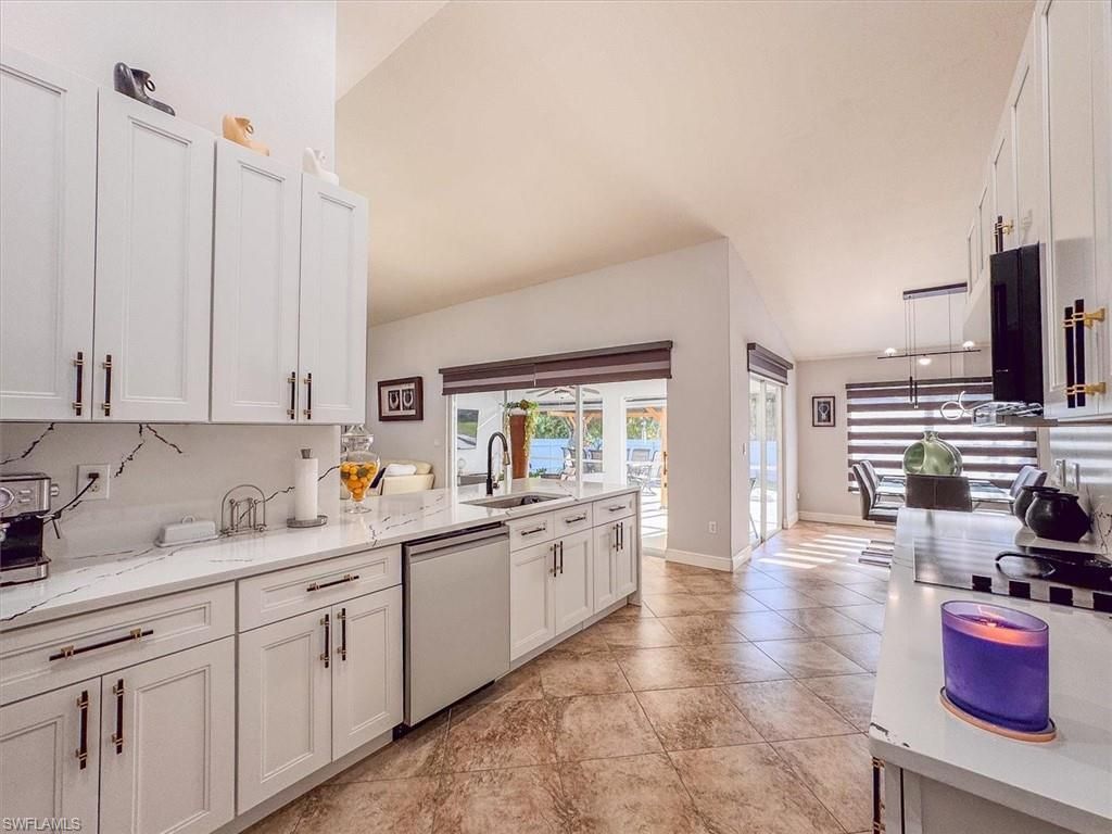 329 SW 30th Ave , Cape Coral, FL 33991 Photo