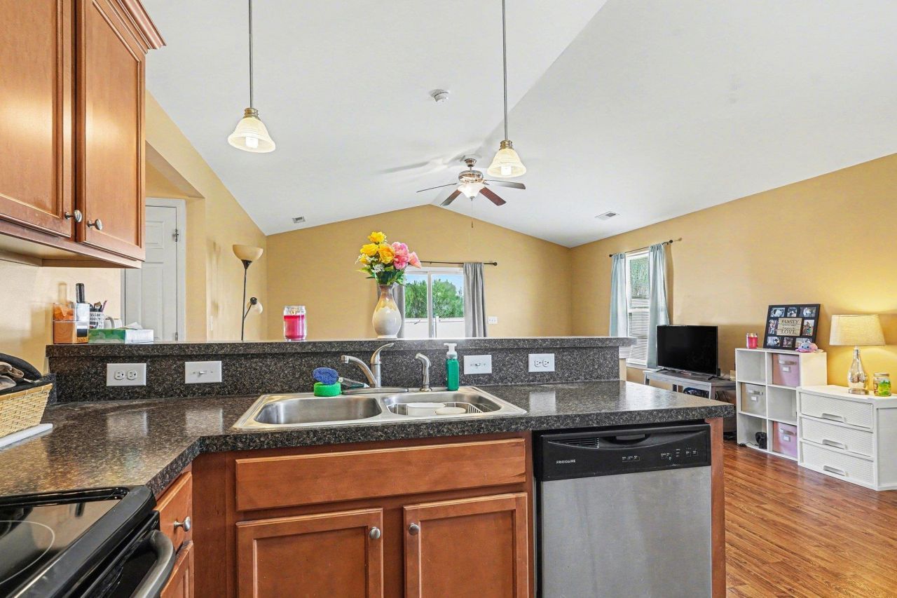 1001 Leatherman Rd. Photo 8