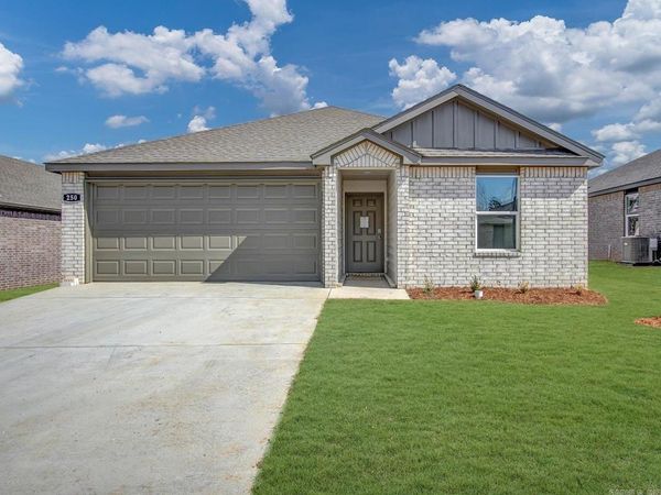 170 Bighorn Trail, Maumelle, AR 72113