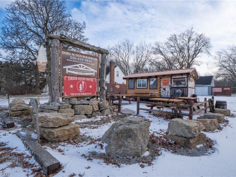 8216 Navarre Road SW, Massillon, OH 44662 Photo 1